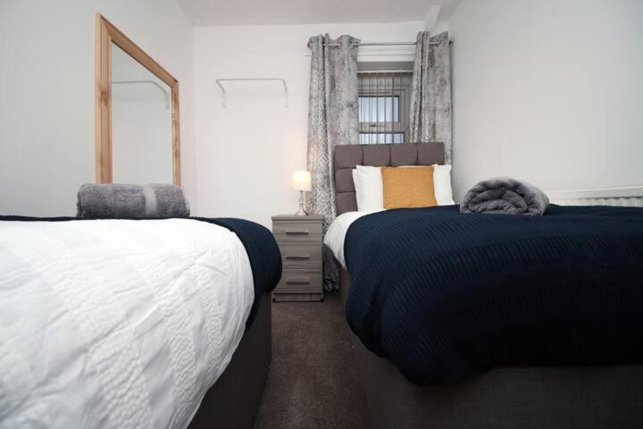 City Centre, Parking, Smart Tv'S In All Rooms Swansea Exterior photo