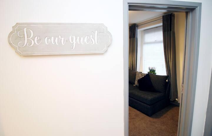City Centre, Parking, Smart Tv'S In All Rooms Swansea Exterior photo